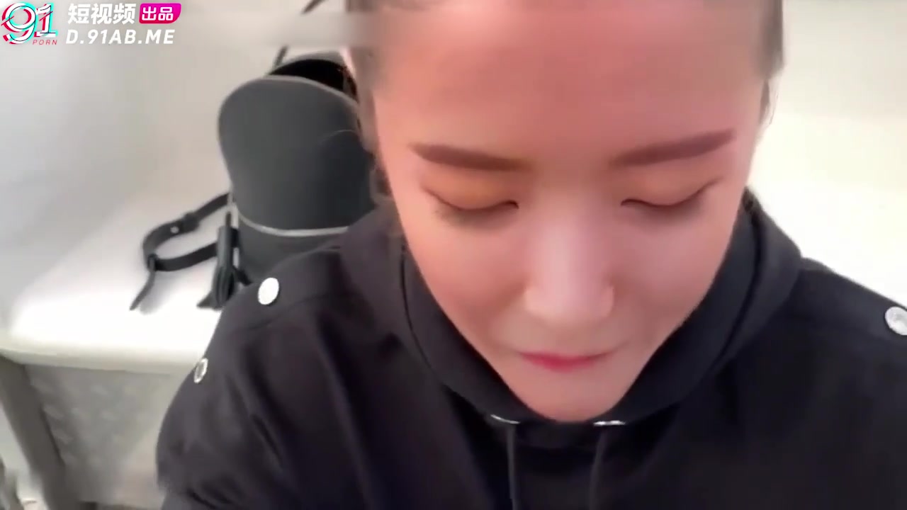 AI换脸   韩国IU清纯变成淫荡模样