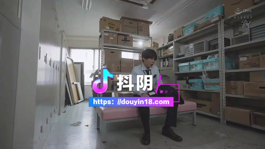AI换脸 迪丽热巴 黑丝淫荡女上司被下属抓到把柄只能献上淫荡的肉体